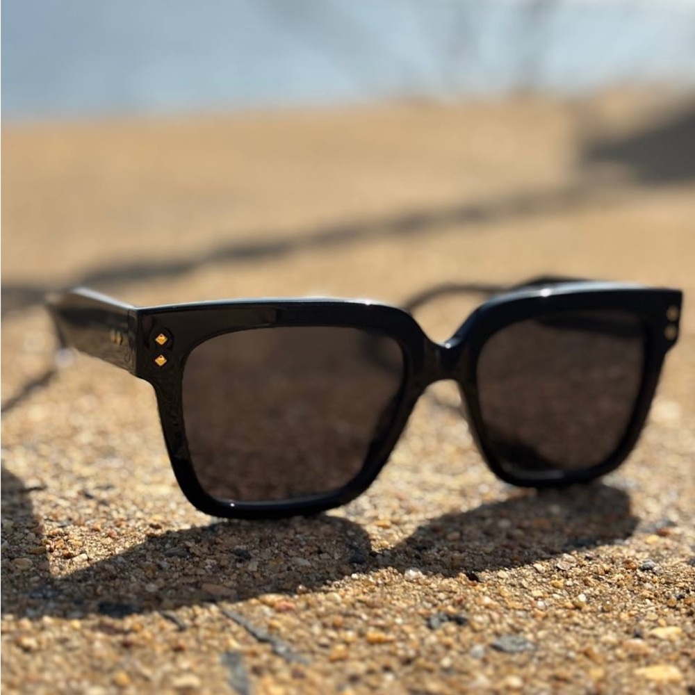 Stylish Black Gucci GG 1084 S 001 Black Square Sunglasses